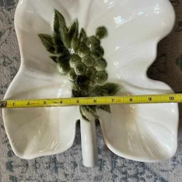Vintage Hull Leaf Shaped Grape Pattern Large Serving Dish Bowl/Tray - Picture 5 of 7